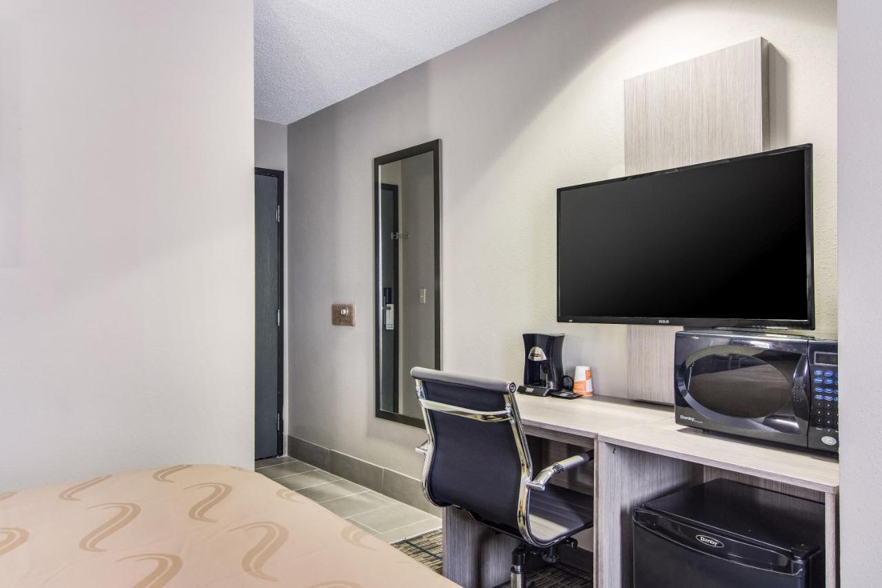Quality Inn & Suites Grove City-Outlet Mall Екстериор снимка