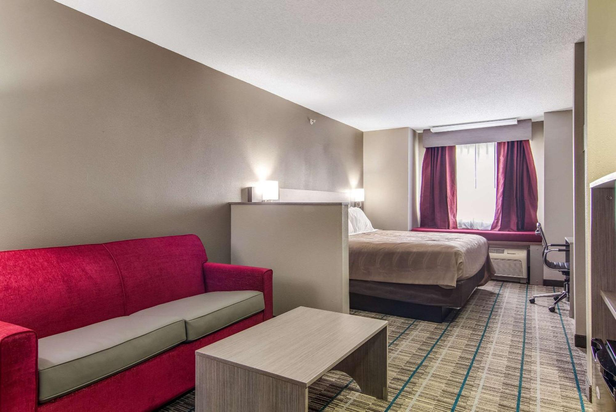 Quality Inn & Suites Grove City-Outlet Mall Екстериор снимка