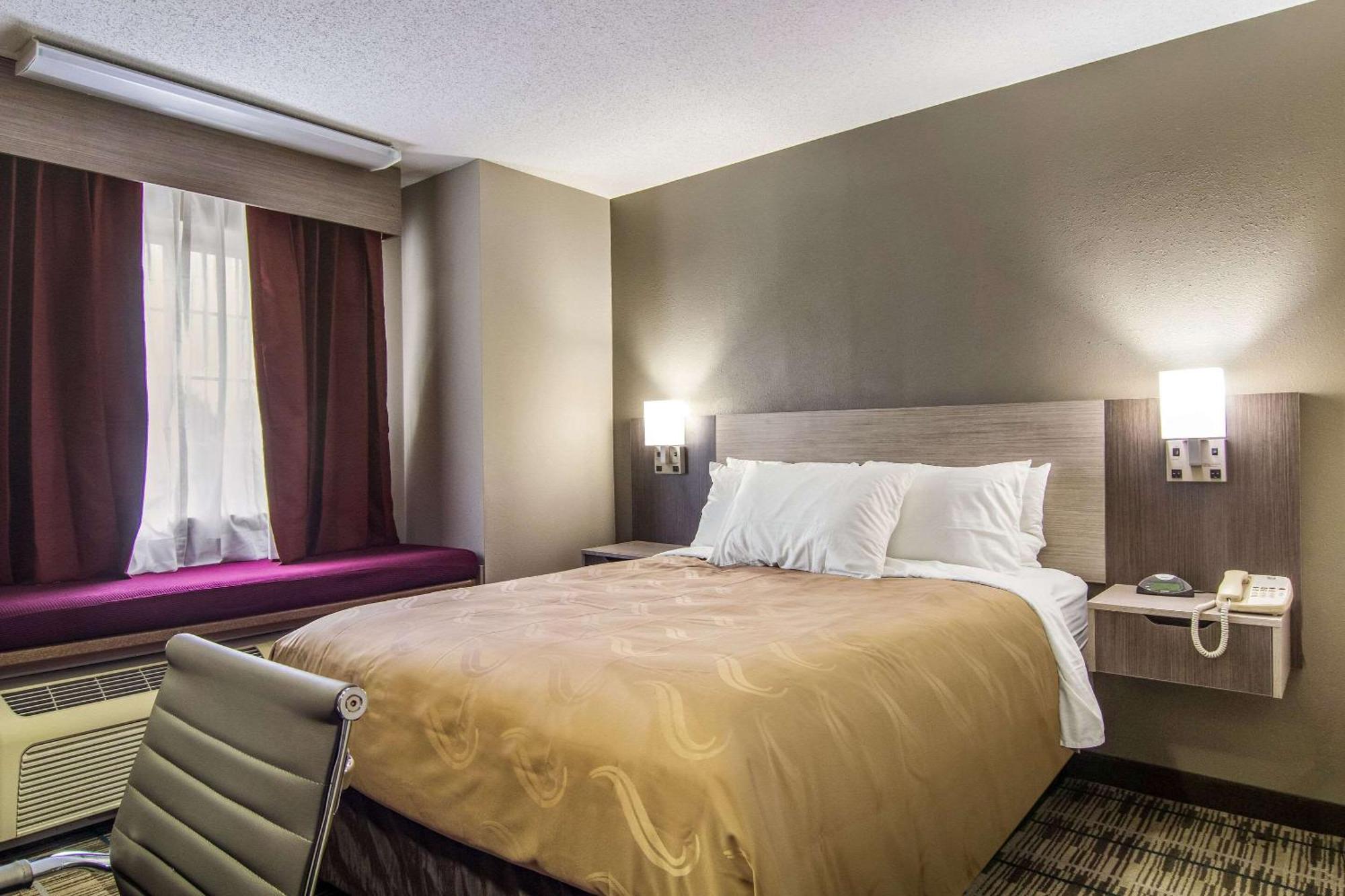 Quality Inn & Suites Grove City-Outlet Mall Екстериор снимка