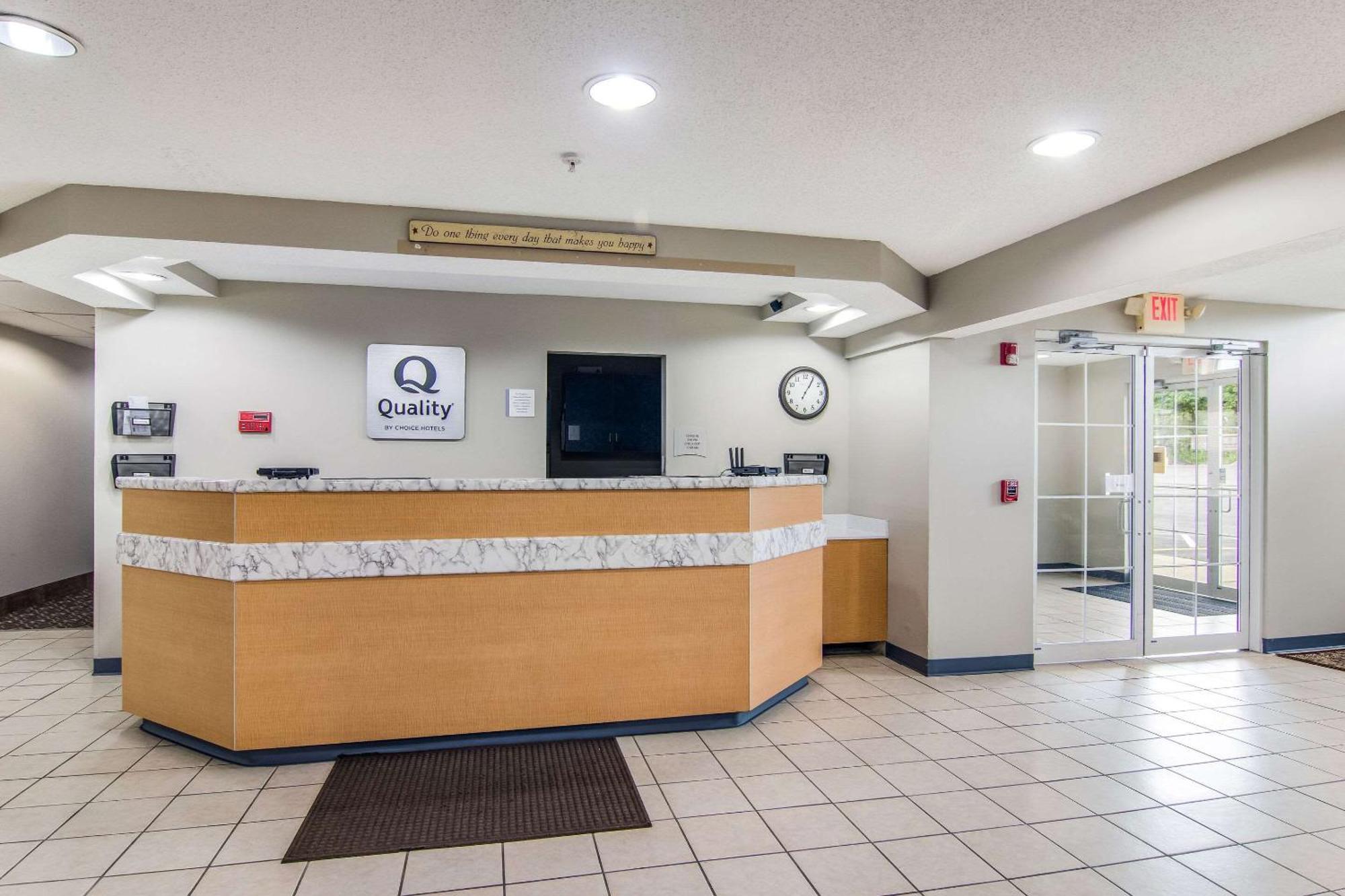 Quality Inn & Suites Grove City-Outlet Mall Екстериор снимка